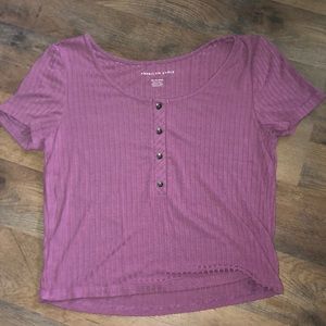 american eagle cropped tee
